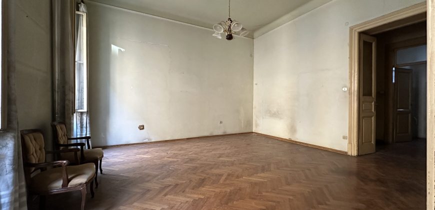 Appartamento Da Ristrutturare a Trieste