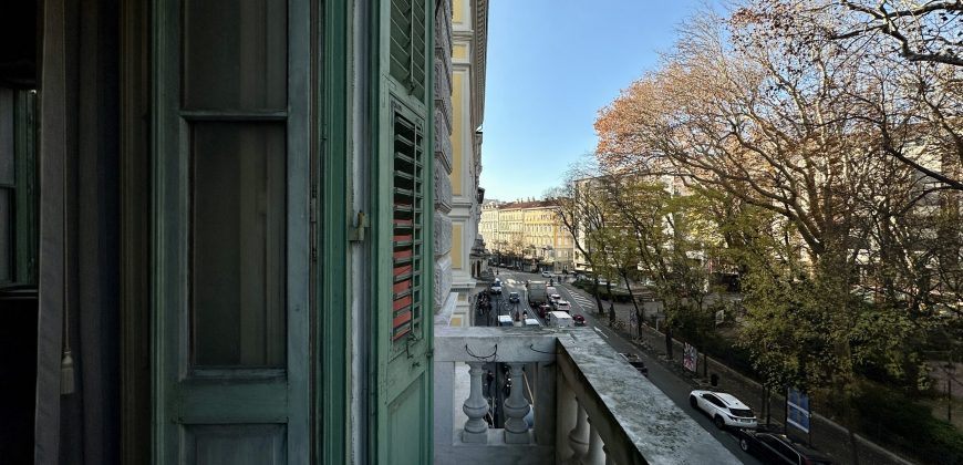 Appartamento Da Ristrutturare a Trieste