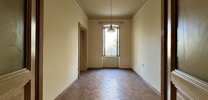 Appartamento Da Ristrutturare a Trieste
