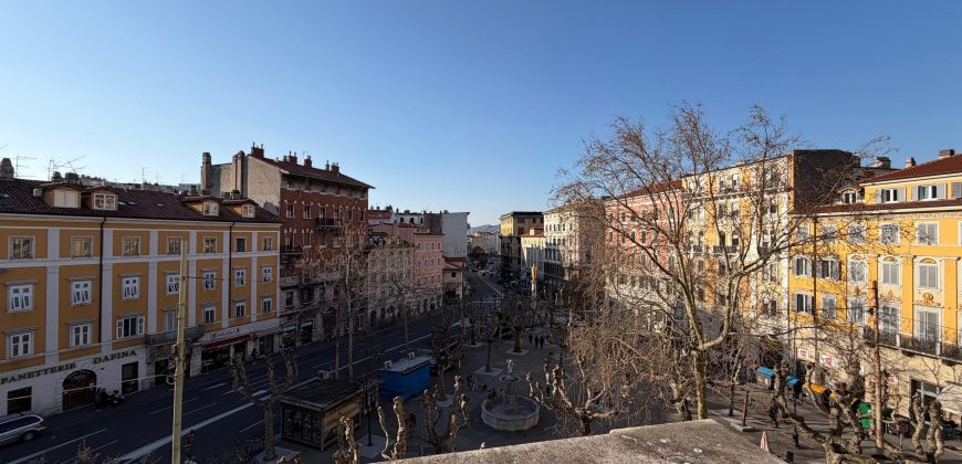 Appartamento Signorile in Palazzo Storico