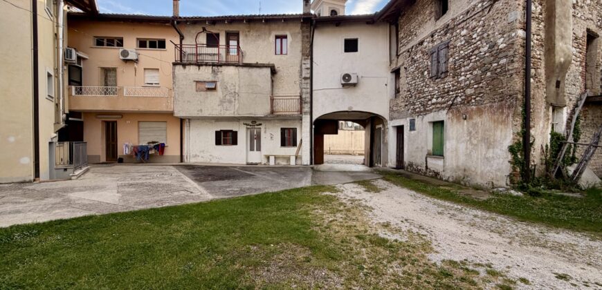 Casale Da Ristrutturare