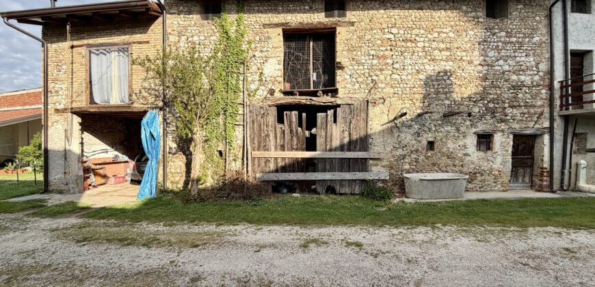 Casale Da Ristrutturare