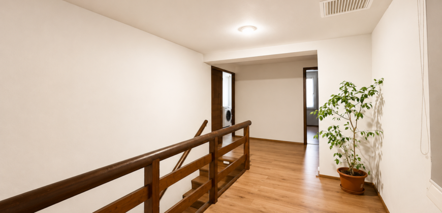 Casa Indipendente Con Ampio Giardino