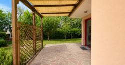 Villa In Bifamiliare A Pradamano