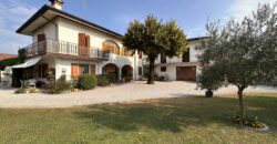 Villa Indipendente Con Parco e Autorimesse